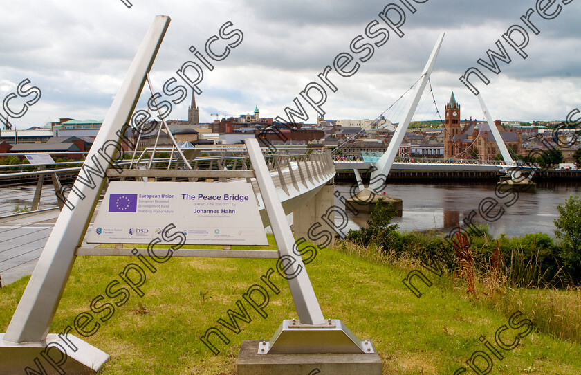 PEACE-BRIDGE-DERRY-2015-9 
 (Photo - Tom Heaney, nwpresspics)