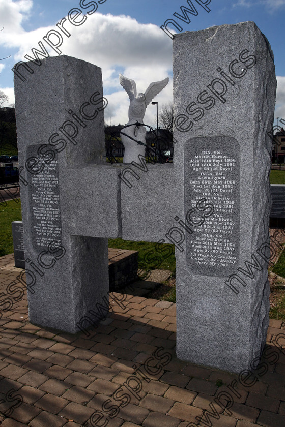 H-Block monument 5 
 Republican H-Block memorial at Free Derry Corner, Derry. 
 Keywords: Republican - H-Block - memorial