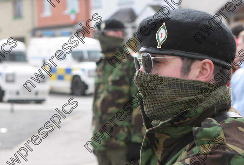 18 APRIL 06 MASKED MEN AT COMMEMORATION 
 Masked men at Easter Commemoration, Creggan, Monday April 18, 2006. (Photo - Tom Heaney, nwpresspics)