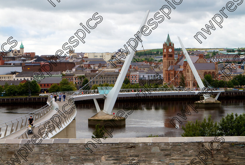 PEACE-BRIDGE-DERRY-2015-7 
 (Photo - Tom Heaney, nwpresspics)